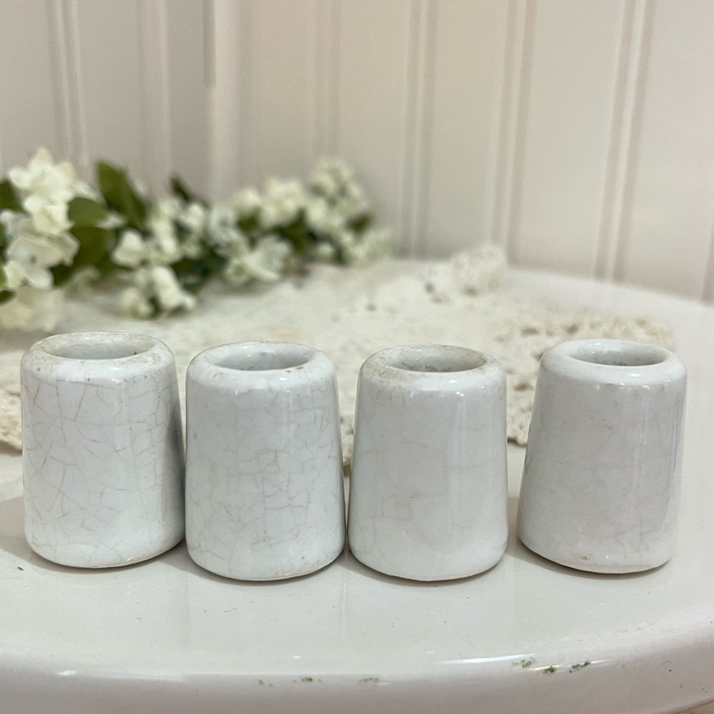 Vintage Miniature Vase/Thimbles - Picture 2 of 5
